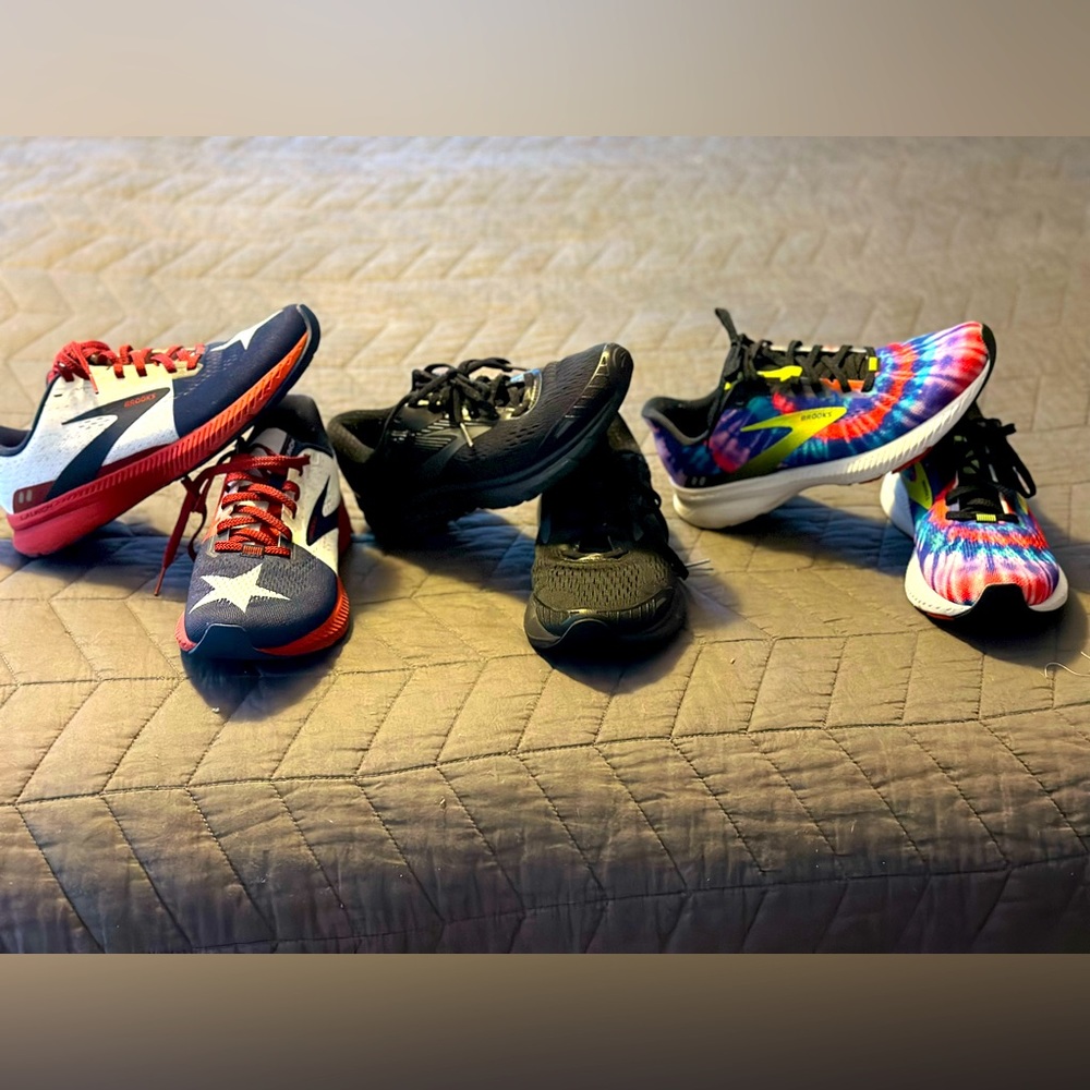 Lot of women’s Brooks Launch Adrenaline 7.5